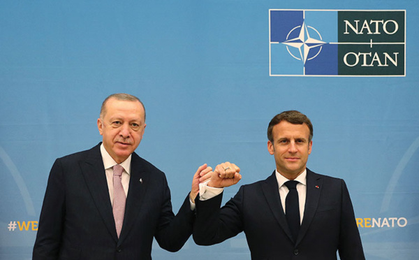 Tête à tête "apaisé" entre Macron et Erdogan, d'accord pour "travailler ensemble"