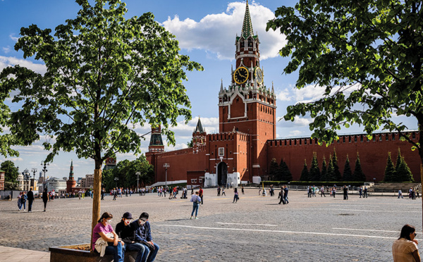 Covid: Moscou décrète des vaccinations obligatoires, situation "dramatique"