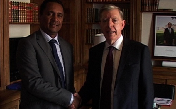 Politique maritime :  Tearii Alpha rencontre le secrétaire général de la mer, Michel Aymeric