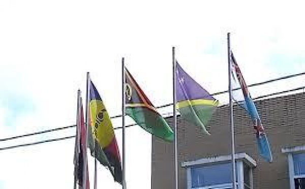 Le drapeau du Groupe Mélanésien Fer de Lance flottera dans les ambassades fidjiennes