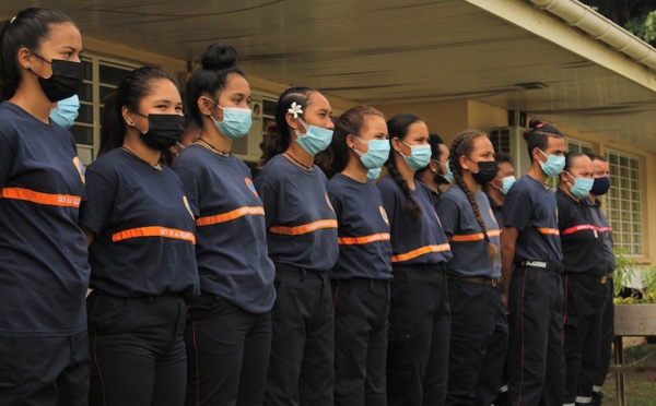 Les cadets de la sécurité de Ua Pou au Garde-à-vous