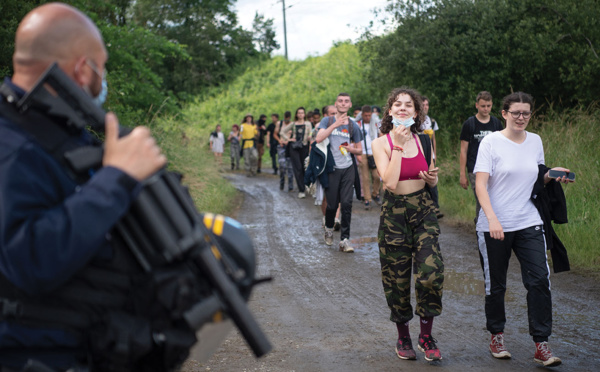 Après des heurts et quelques heures de musique, la rave-party de Redon écourtée par les autorités