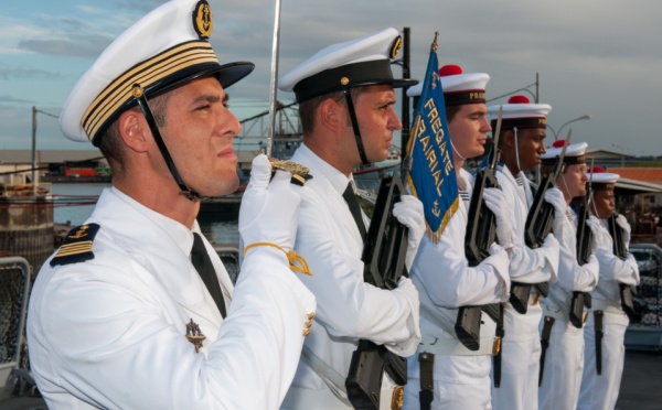 Prise de commandement de la frégate de surveillance Prairial