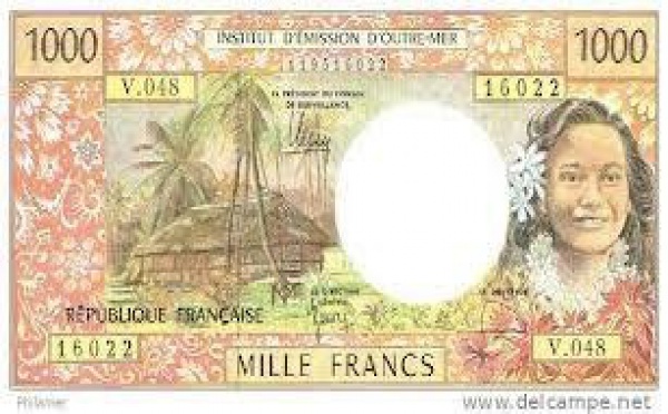 Ayrault dénonce les tarifs "exorbitants" des banques en Nelle-Calédonie