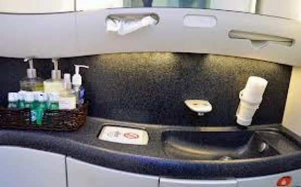 Epidémie de gastro-entérite à bord d'un vol Qantas entre le Chili et l'Australie