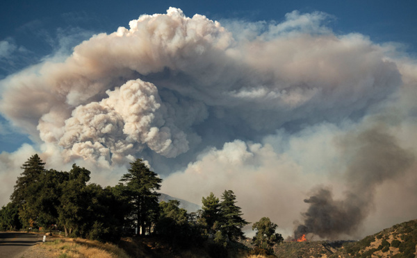 Feux et chaleur consument toujours l'ouest canadien