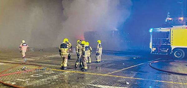 Enquête sur les causes d'une explosion sur un porte-conteneurs au port de Dubaï