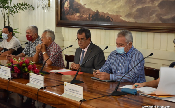 Fritch défend les "avancées" de Reko Tika et tacle ses détracteurs