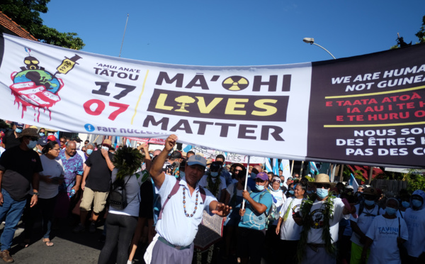 2 000 manifestants anti-nucléaire à Papeete, un "succès" pour Temaru