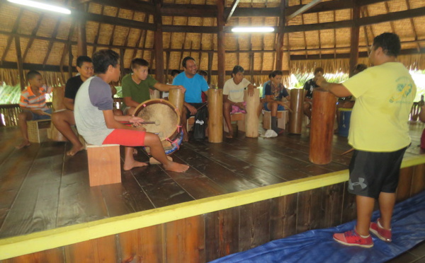 Moorea veut reconnecter la jeunesse à sa culture