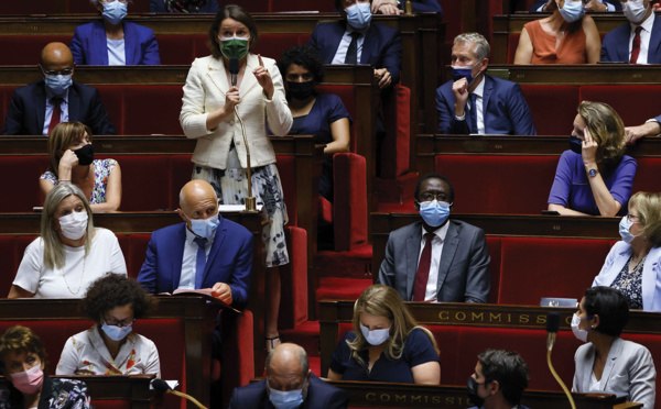 Le Parlement adopte une nouvelle loi antiterroriste