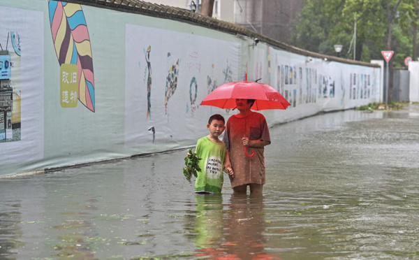 L'est de la Chine balayé par le typhon In-Fa, les transports interrompus