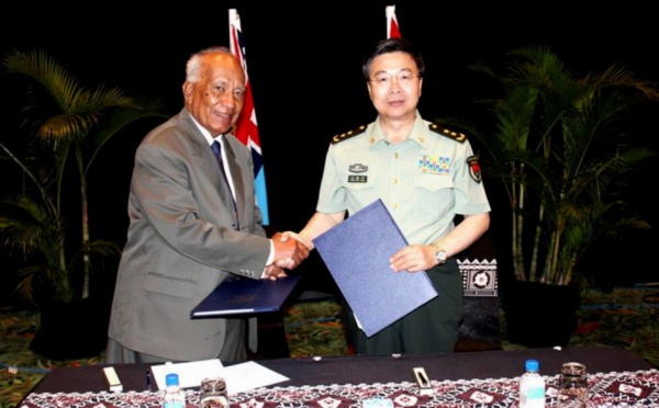 Signature d’un accord de défense entre la Chine et Fidji
