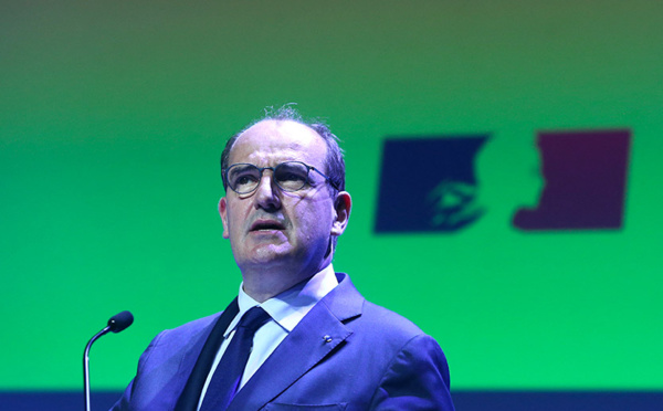 Covid-19: Castex juge "dramatique" la situation en outre-mer