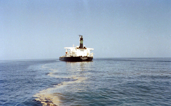 Deux morts dans l'attaque d'un pétrolier au large d'Oman, désormais sous contrôle de l'équipage