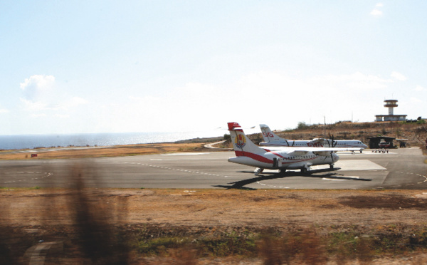 Aux Marquises, l'interîles en chantier et l'international en projet