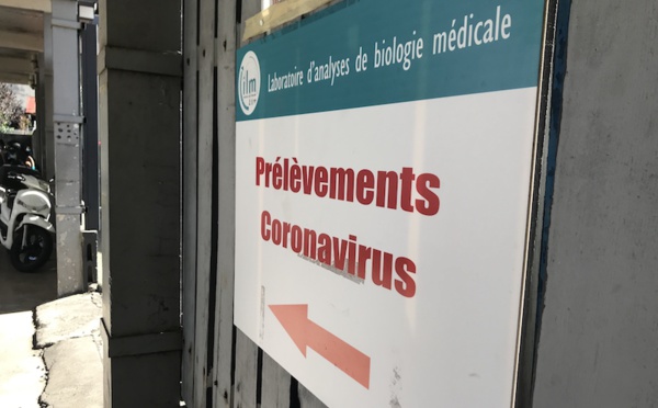 La Polynésie, première touchée mais moins confinée