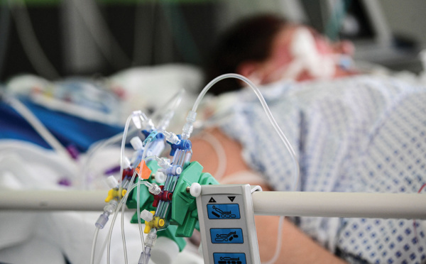 Covid-19: "mini-plateau" en vue pour la circulation du virus, selon Santé Publique France