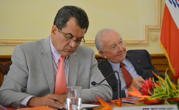 Edouard Fritch, adoubé "fils spirituel" par Gaston Flosse