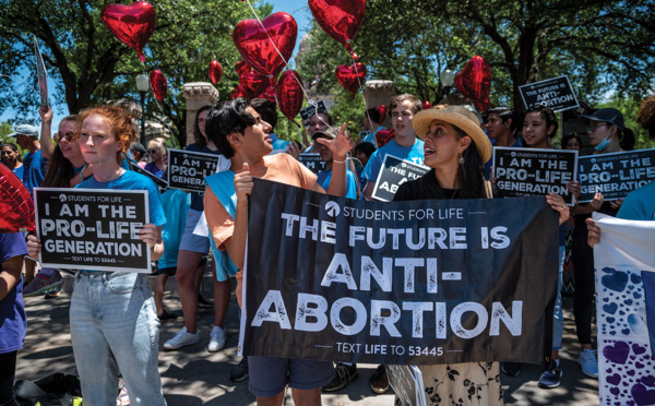 Le Texas interdit quasi tous les avortements, la Cour suprême refuse d'intervenir