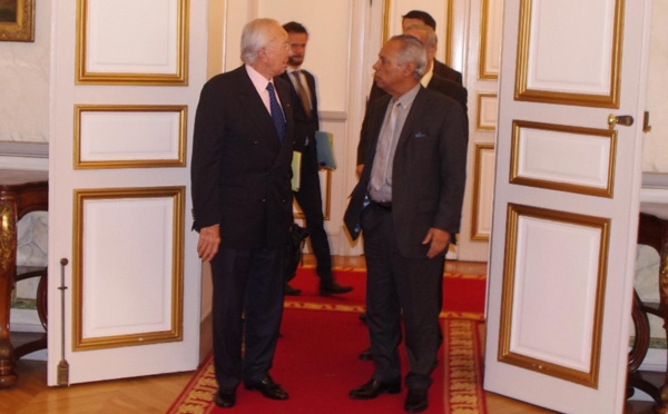 Gaston Flosse reçu par Victorin Lurel (Présidence)