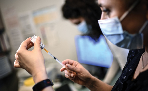Obligation vaccinale, J-3: qui s'y frotte s'y pique