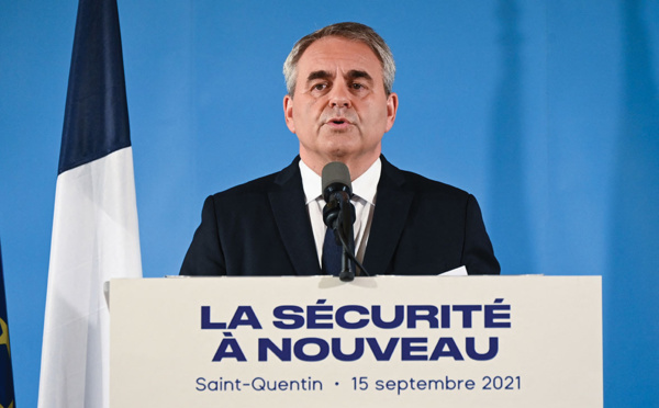 Présidentielle: Bertrand contre-attaque sur la sécurité