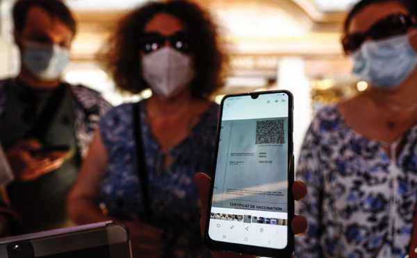 Covid 19: face à l'accalmie, Macron réfléchit à moins de restrictions