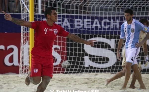 Beach Soccer : Tahiti explose l’Argentine 6 buts à 1 et affrontera la Russie en demi-finale