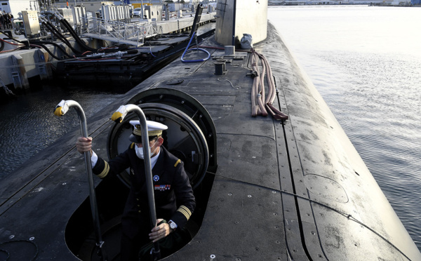 La France, meurtrie, en situation délicate sur la scène internationale