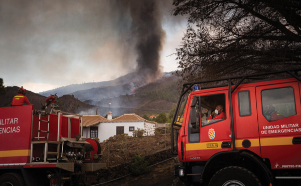 Eruption aux Canaries: une centaine de maisons détruites, 5.500 personnes évacuées