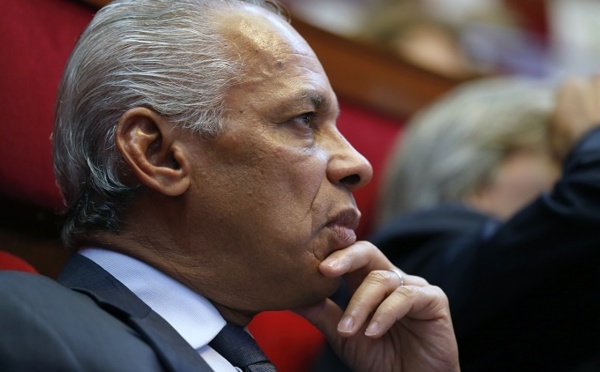 L'Etat "ouvert" à toute solution institutionnelle en Nouvelle-Calédonie