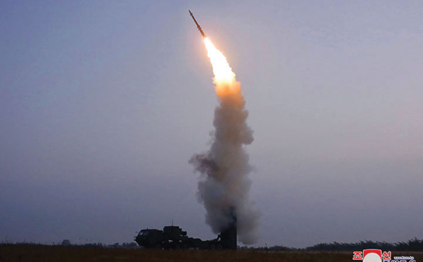 Tir de missile par la Corée du Nord peu avant une réunion d'urgence du Conseil de sécurité