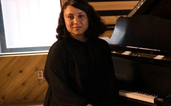 La polynésienne Eva Lachhar docteure en piano