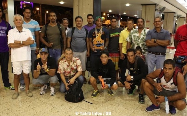 Va’a V6 - Départ de 4 équipes pour la course de l’année à Molokai : ‘Sur l’eau, on est plus des collègues’ !