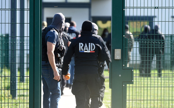 Fin de la prise d'otages à la prison de haute sécurité de Condé-sur-Sarthe