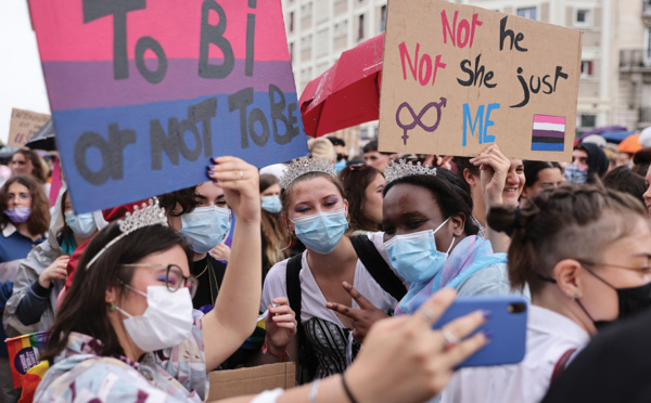 Homophobie: l'Assemblée unanime contre les "thérapies de conversion"