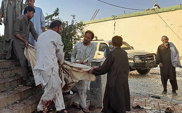 Afghanistan: au moins 55 morts dans un attentat suicide contre une mosquée chiite de Kunduz