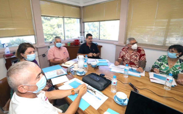 Christophe Moreau installé à la direction de l'Institut du cancer