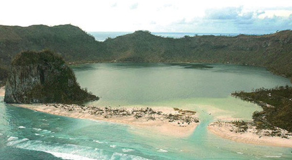 Perdus 29 jours en mer, deux Salomonais survivent de "prières et de noix de coco"