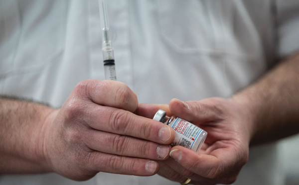 Covid-19: une vaste étude française confirme l'efficacité des vaccins
