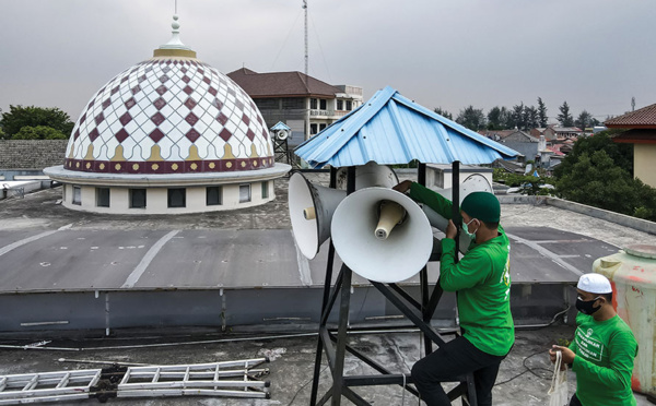Appels à la prière bruyants: l'Indonésie s'attaque à un sujet hautement inflammable