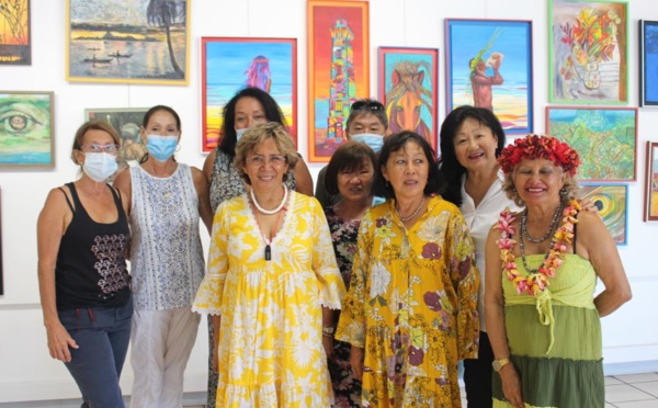 "Le regard" par les artistes du collectif Te Anuanua art