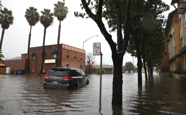 Après la sécheresse, la Californie frappée par des orages violents