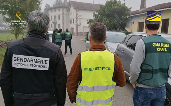 Coup de filet mondial contre le dark web: Europol annonce 150 interpellations