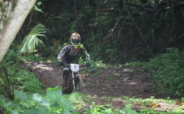 VTT descente : Bryan Beaufils remporte la Coupe de Tahiti