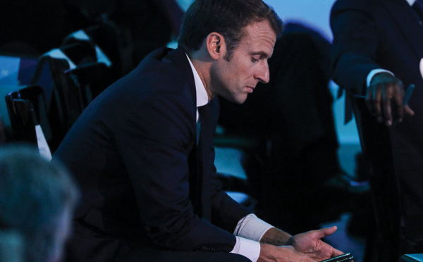 Sous-marins: colère française après la fuite d'un SMS de Macron à Morrison