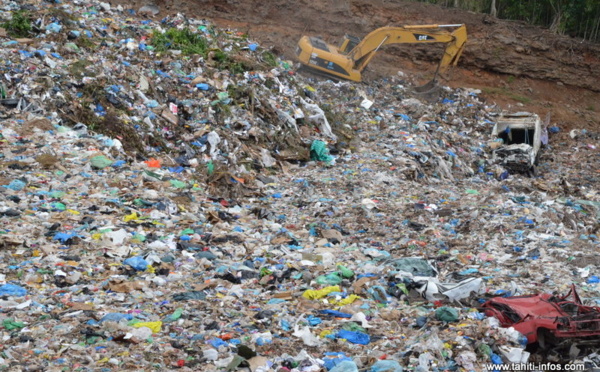 Le Pays porte plainte pour délit de "dépotoir sauvage"