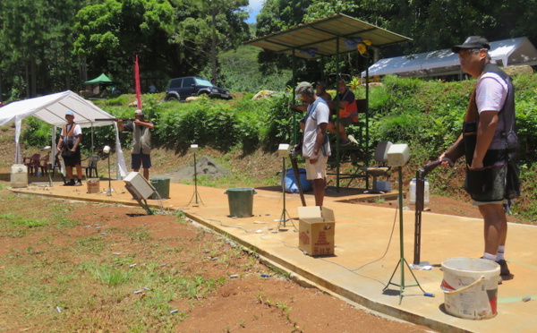 Gino Mourin survole le tournoi de ball-trap de Moorea