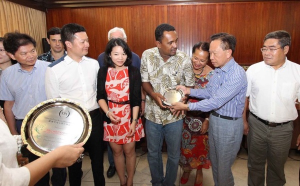 Des sociétés de bijouterie chinoises en visite en Polynésie